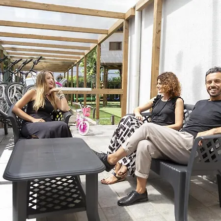 Anda E Rianda فندق مبيت وإفطار 4*